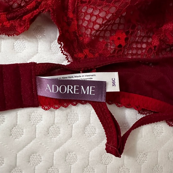 Red adore me Cinthia set. 36c and L - Picture 2 of 7